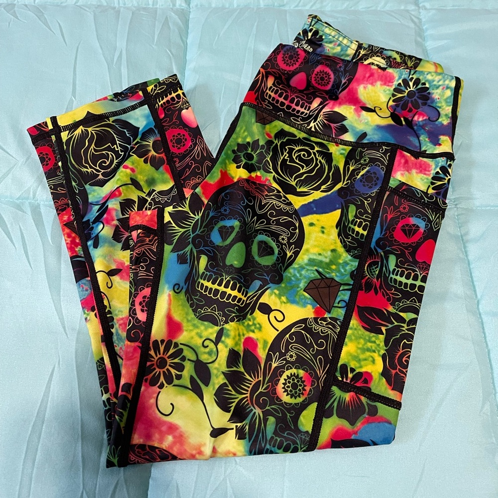 Constantly Varied Gear CVG Rainbow Tie Dye Skulls Capris - MEDIUM